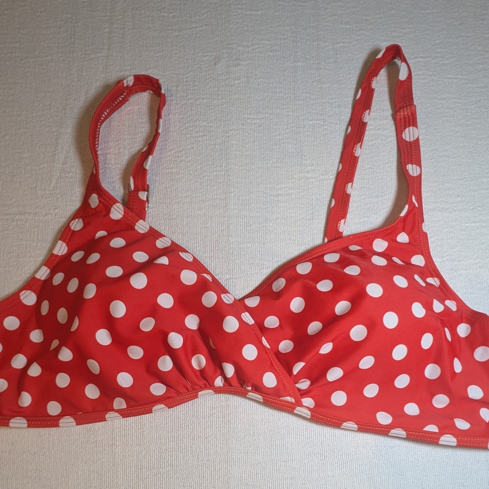 Stylish Red Polka Dot Bra